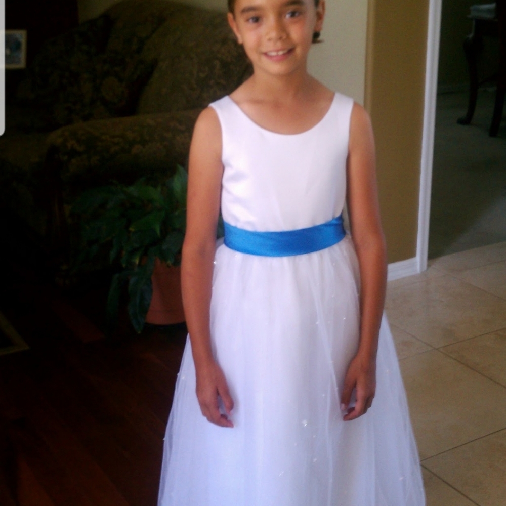 Communion Dress - Picture 15 of 15